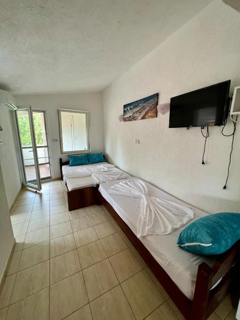 Apartments Vila Fata ウルツィニ エクステリア 写真