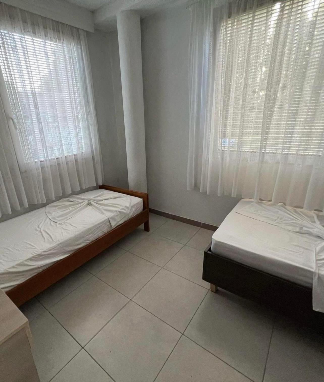 Apartments Vila Fata ウルツィニ エクステリア 写真